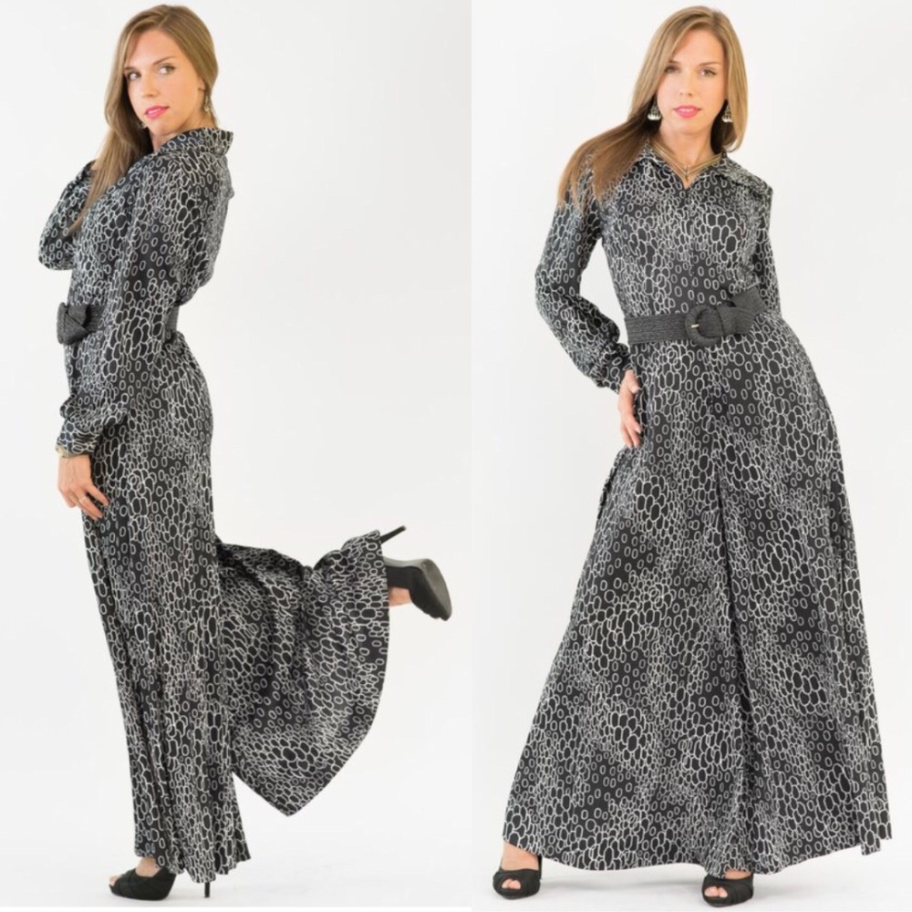 Vintage Black And White Ultra Wide Leg Pant Suit